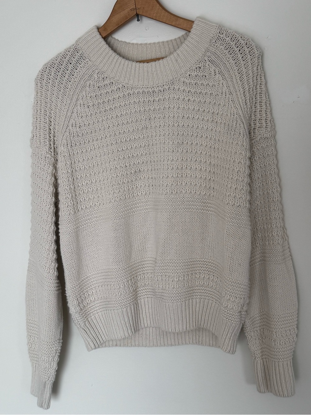 Universal Thread Cream Textured Crewneck Sweater